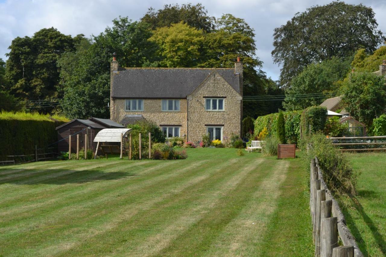 Two Hoots Bed And Breakfast 布拉克利 外观 照片
